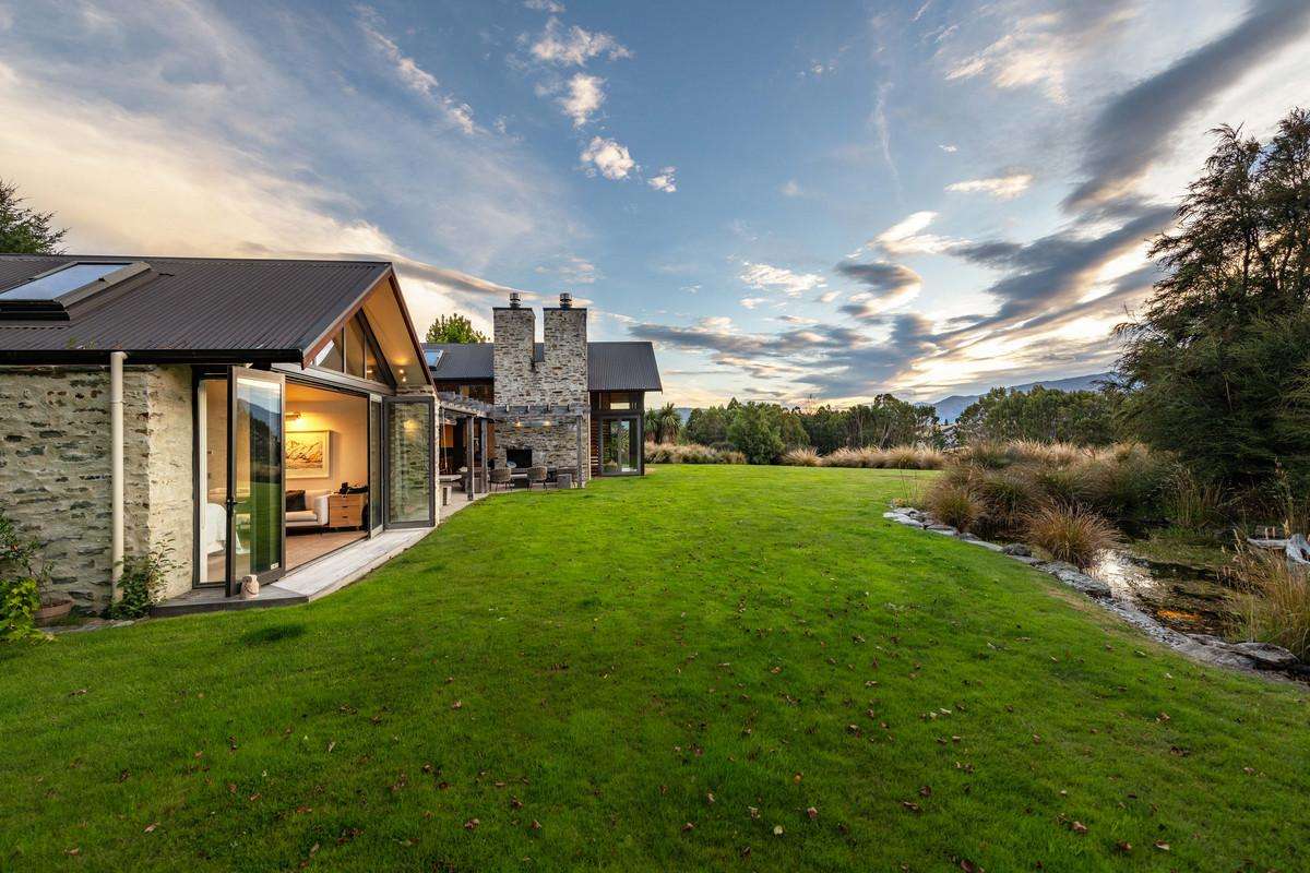 837F Lake Hawea-Albert Town Road_4