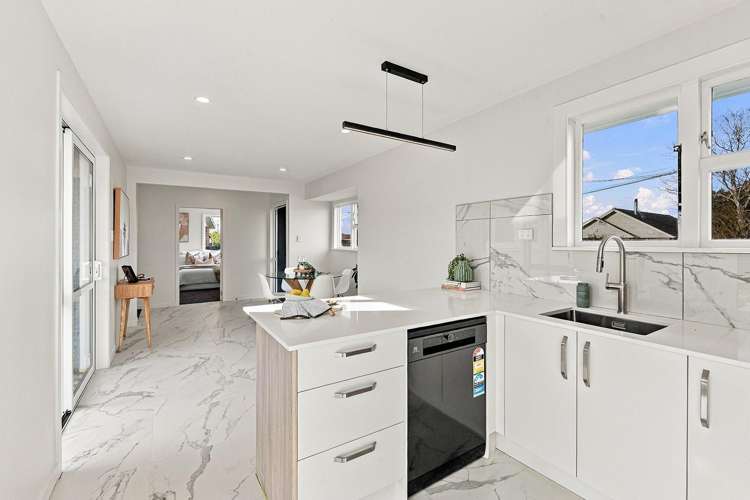 15 Lambeth Crescent_4