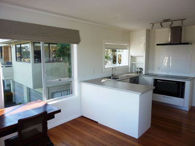 1/1 Kaihu Street Northcote_3