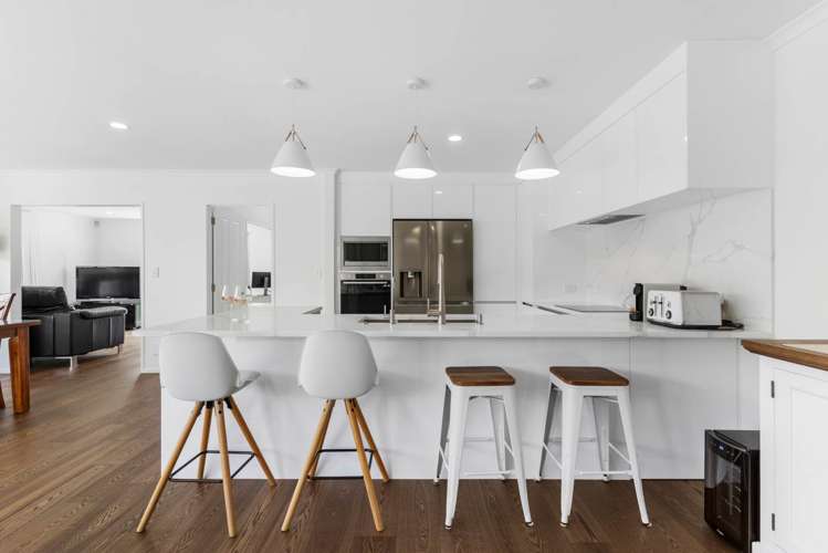 21 Newbliss Crescent East Tamaki Heights_13