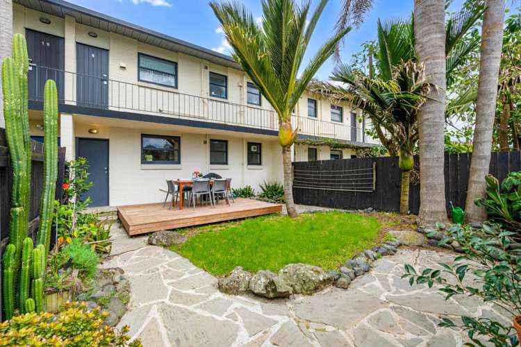 3/69A Landscape Road Mt Eden_14