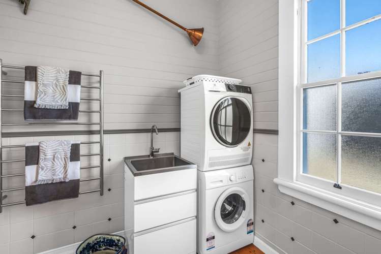 3 Signal Station Road Pouto_29