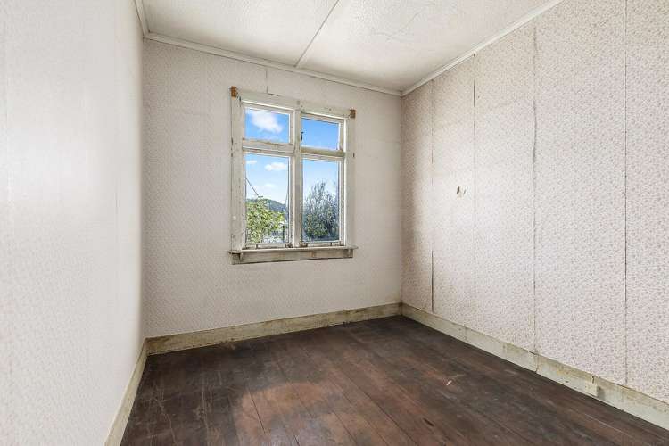 11 Lonsdale Crescent Rongotai_14