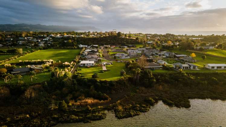 16c Sandleigh Drive Athenree_10