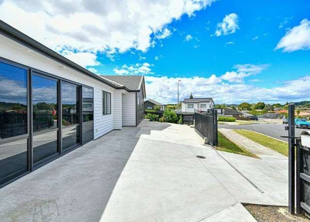 64 Prado Drive Pukekohe_3