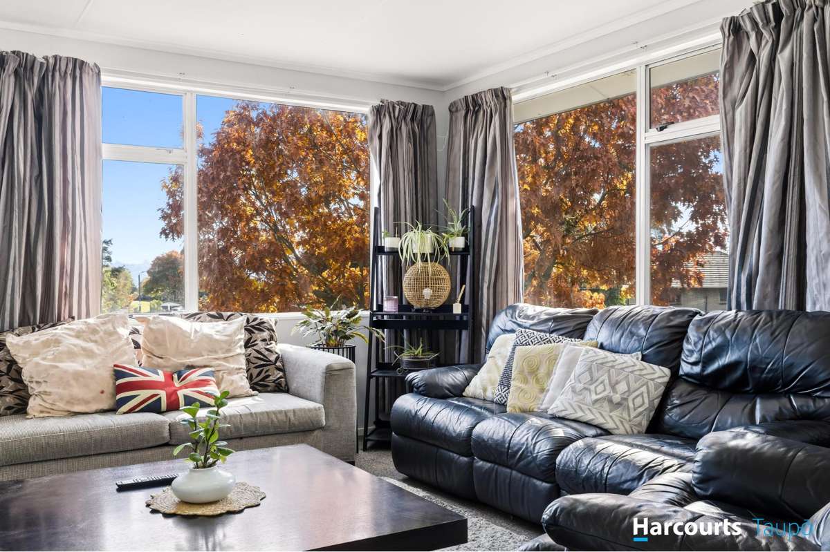 77 Marshall Avenue_3
