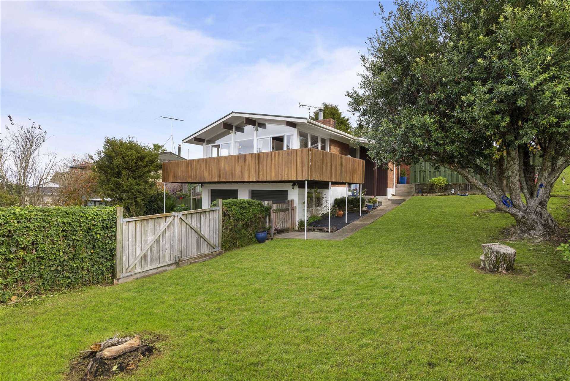 25 Chatsworth Crescent Pakuranga Heights_0