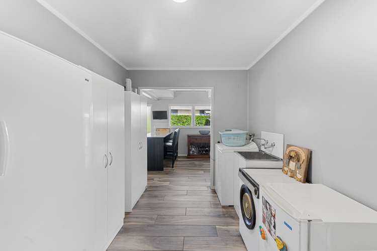 10 April Place Red Hill_13