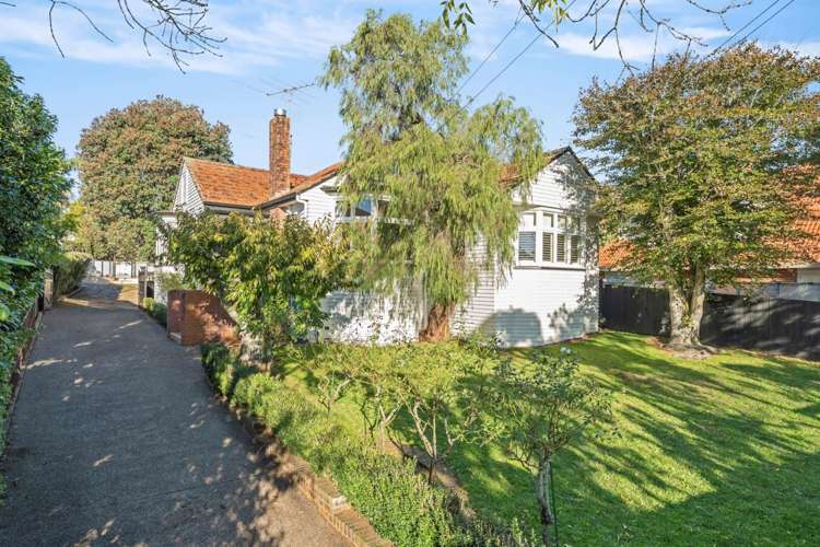 134 Saint Andrews Road Epsom_24