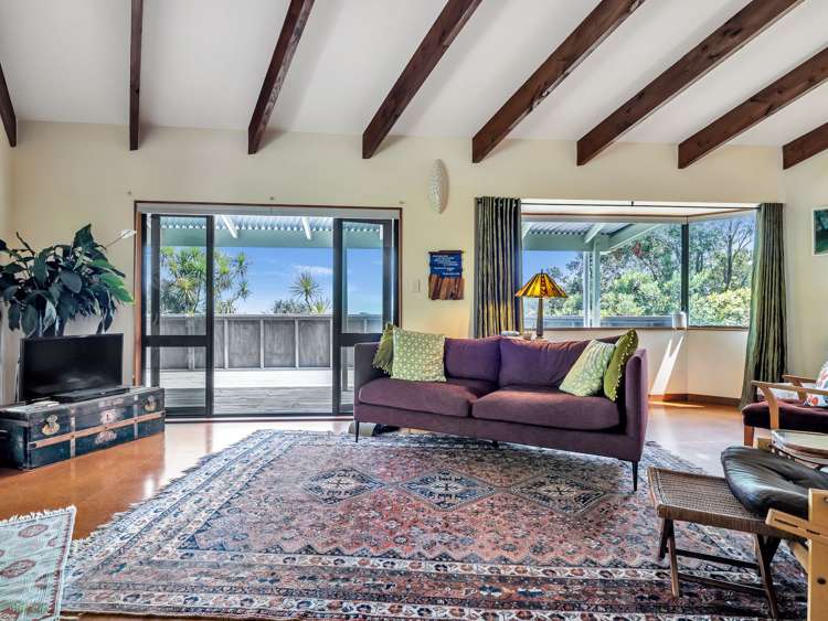 117 Seaview Road Piha_5