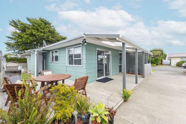 2 Robert McKeen Street Otaki Beach_1