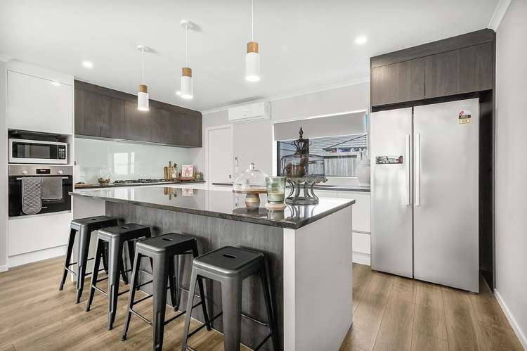 5 Te Tiireke Drive Glenview_5