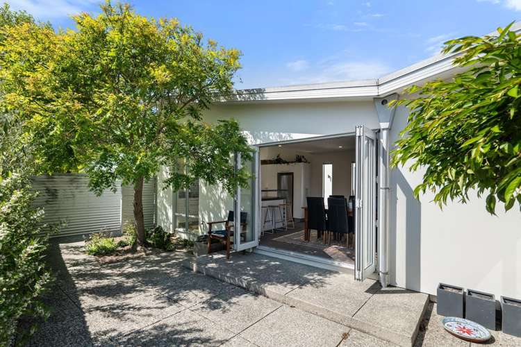 15 Riverwood Boulevard Redwood_21