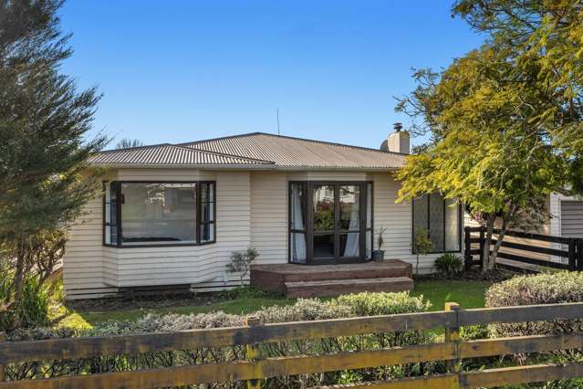 Ideal Family Home in the Apanui School Zone