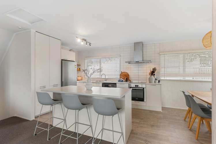 2/3 Camrose Place Glenfield_5