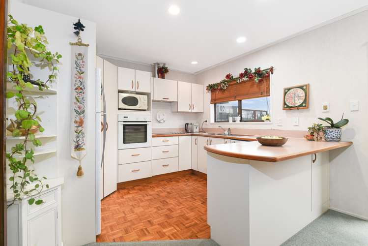 13 Gwendoline Street Glenholme_7