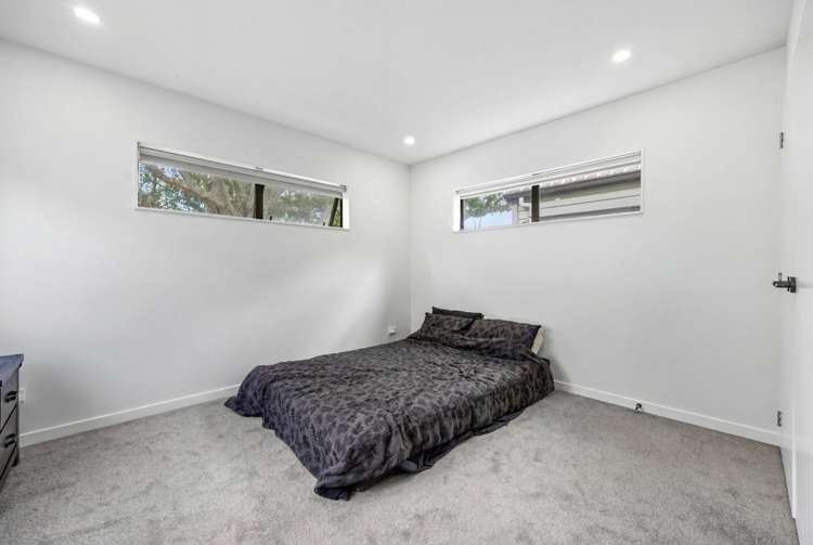 121B & 123 Grove Road_3