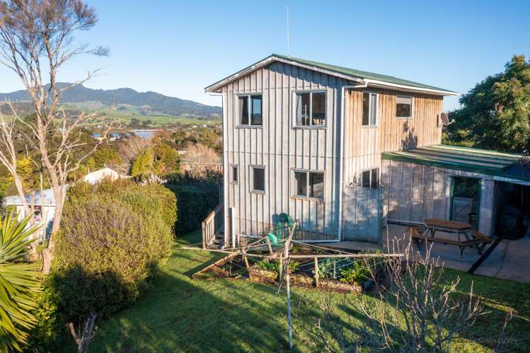 4 Robertson Street Raglan_12