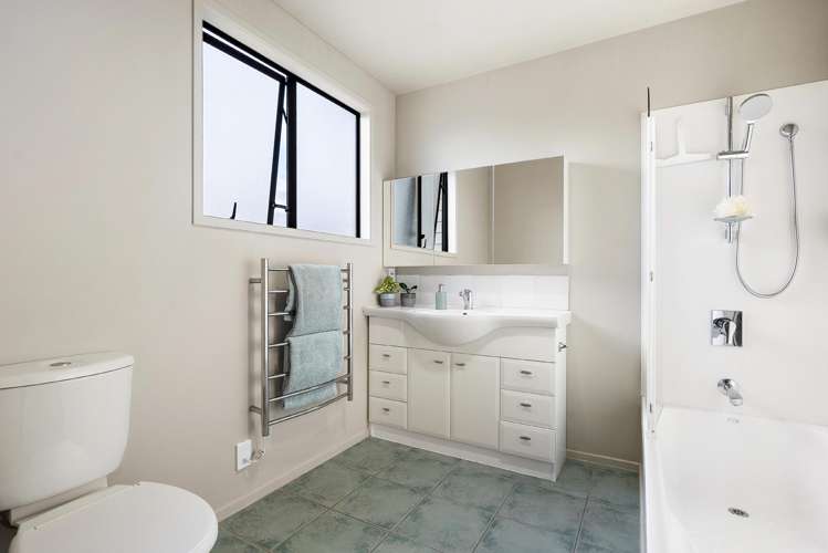 8/11 The Avenue Albany_15