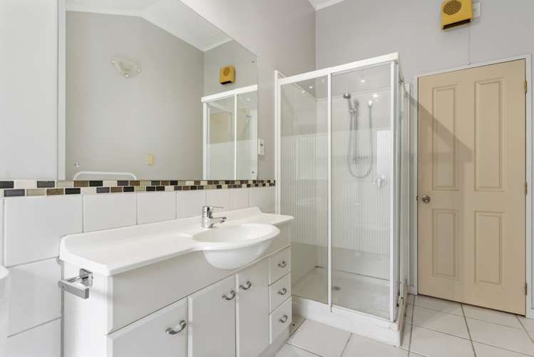 2/17 Maungarei Road Remuera_18