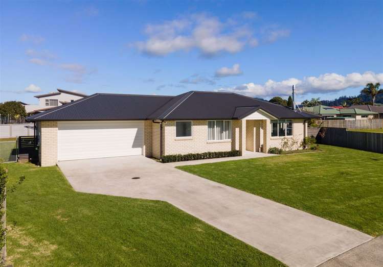 3 Island Vista Athenree_10