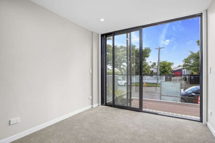 G02/9-11 Walmer Road 1768_11