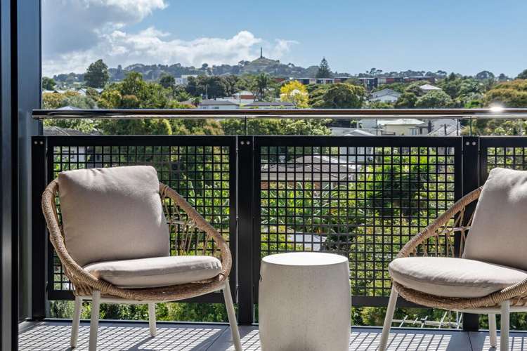 4/11 Spring Street Onehunga_14