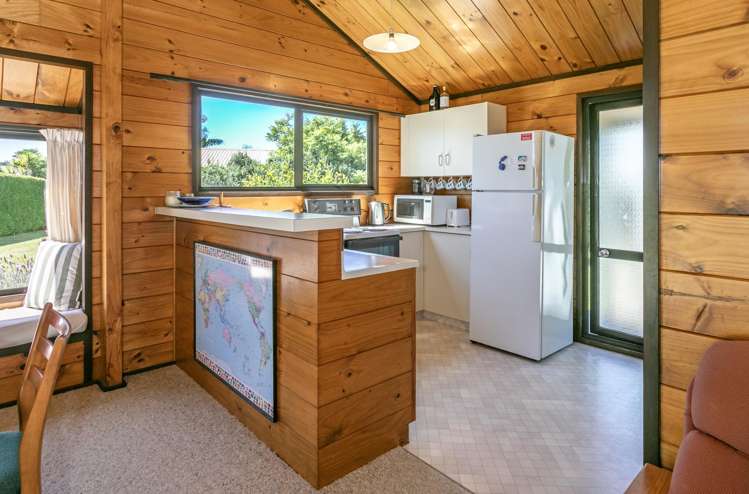 9 Margot Place Hahei_8