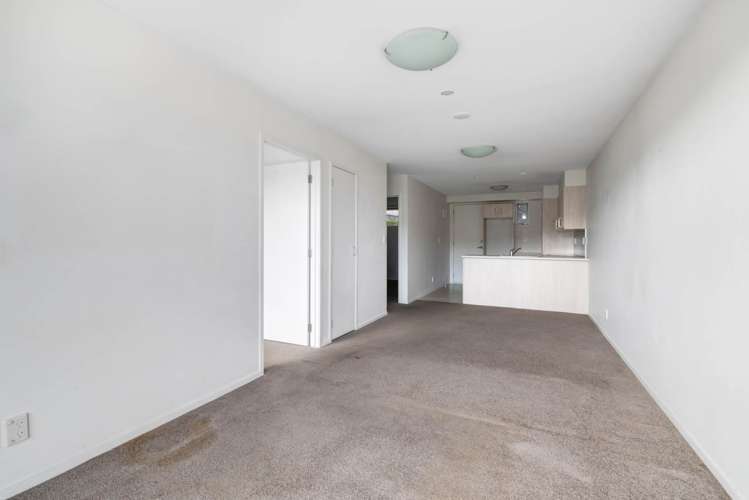 108/17 Link Crescent Stanmore Bay_7