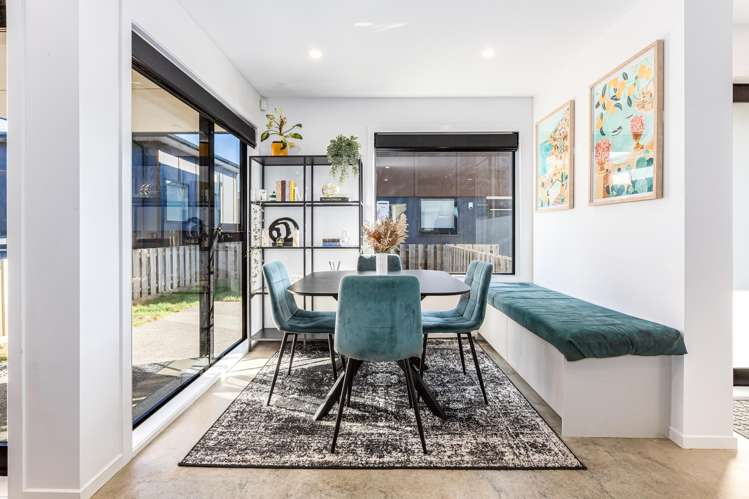 30 Astelia Way Woodridge_2