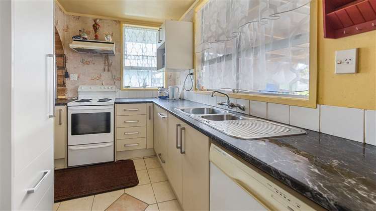 17 Aranui Road Mount Wellington_1