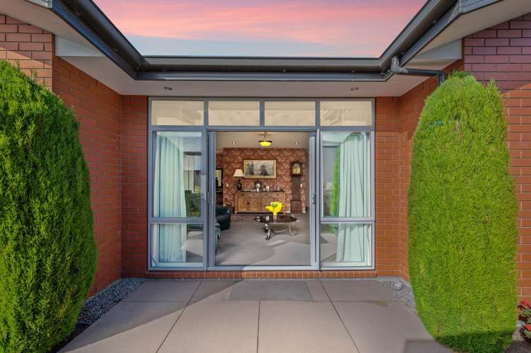 2/10 Rata Street Riccarton_1