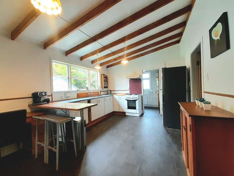 233 Makino Road Feilding_16