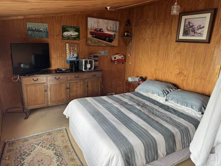 41 Torkar Road Clarks Beach_14