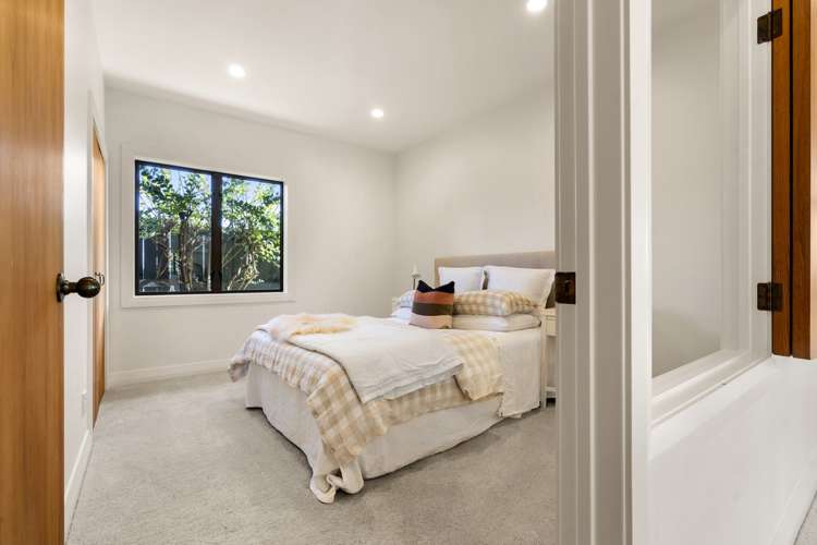 3 Fallsbrook Lane Mangere Bridge_13