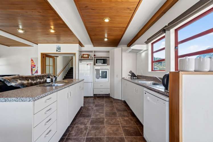 8B Kiely Lane Queenstown_16