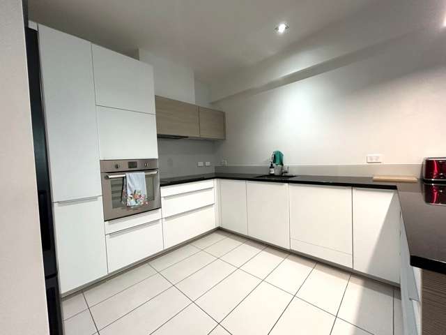 G03/2 Bluegrey Avenue Stonefields_3