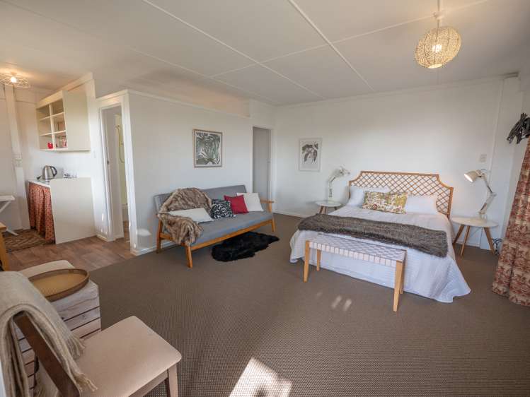5 Seaview Road Cable Bay_19