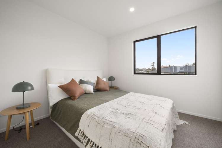 6/4 Ngaroma House Drive Hobsonville_9