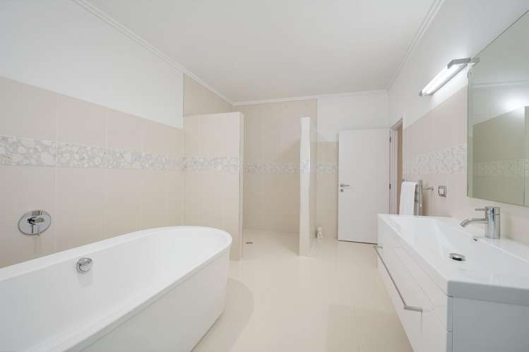 7 Burgundy Park Avenue Henderson_15