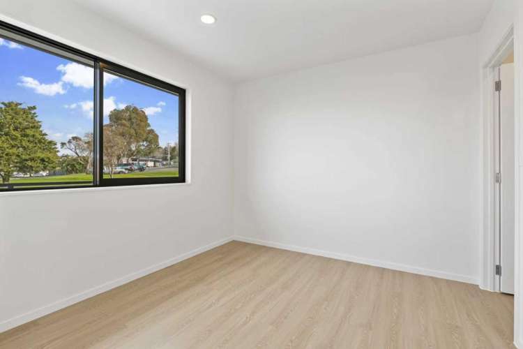 3/2 Blanc Road Silverdale_4