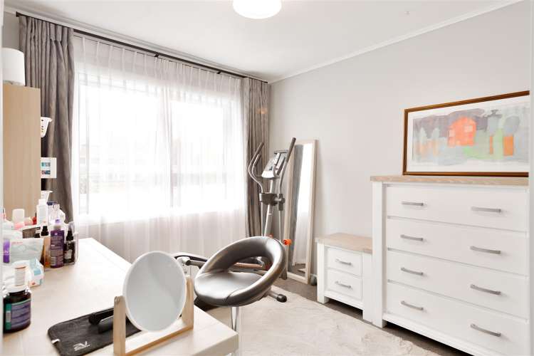 15 Margaret Place Deanwell_9