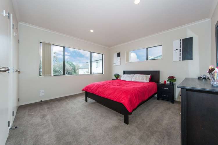 7 Vanhest Way Ranui_17