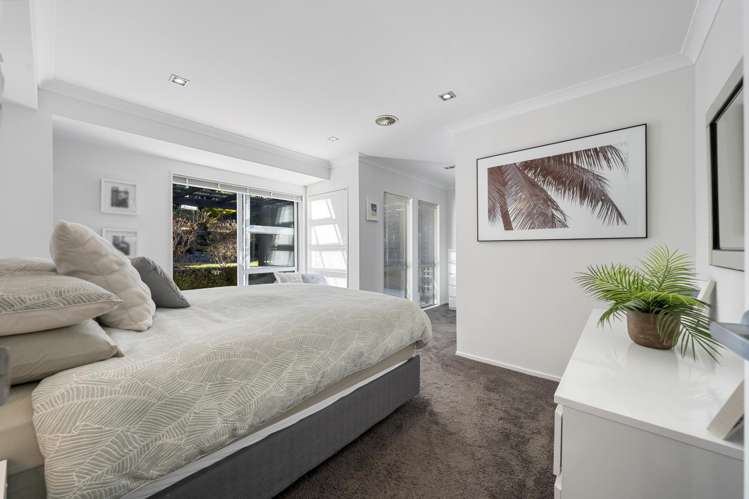 54 Staincross Street Green Bay_12