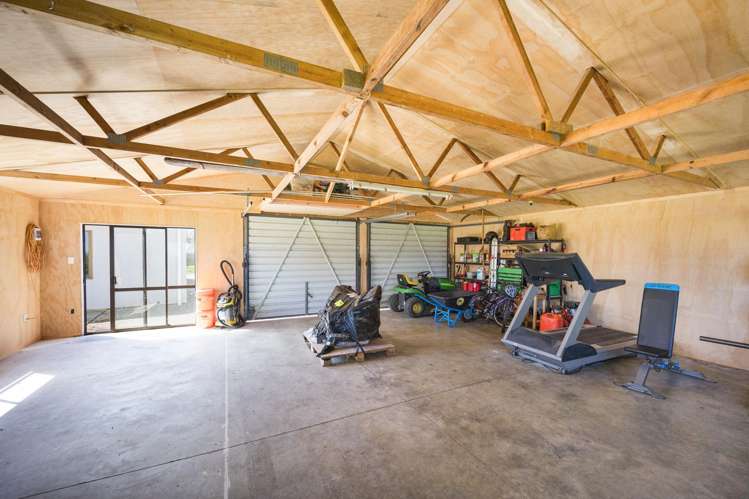 13 Puketea Street Tokomaru_24