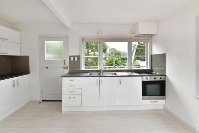 36 D'oyly Drive Stanmore Bay_1