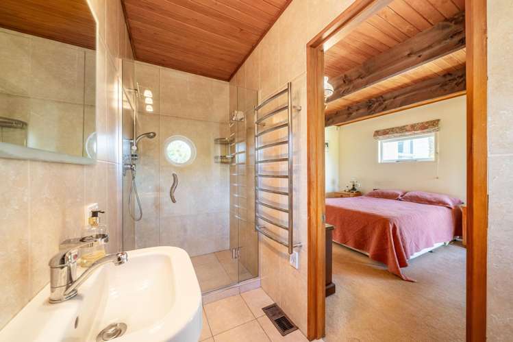 7 Coach Lane Belmont_26