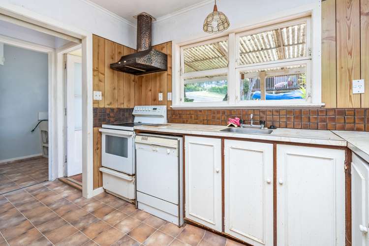 44 Memorial Drive Parahaki_8