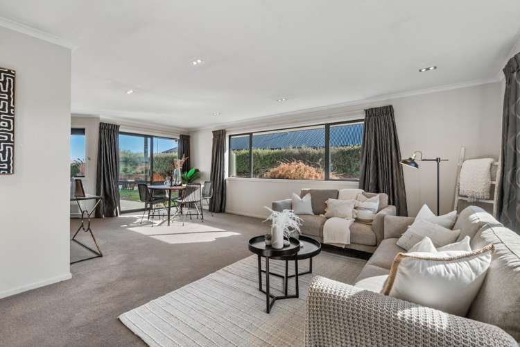 4 Showgate Crescent Mosgiel_12