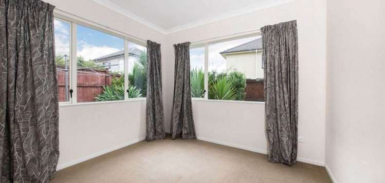 13 Oswald Close Flat Bush_5